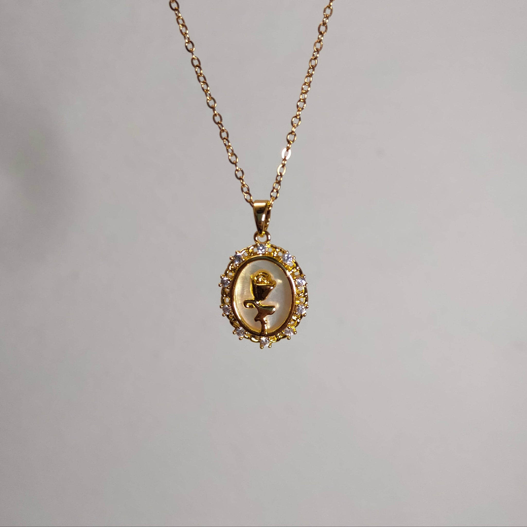 Statement Rose necklace