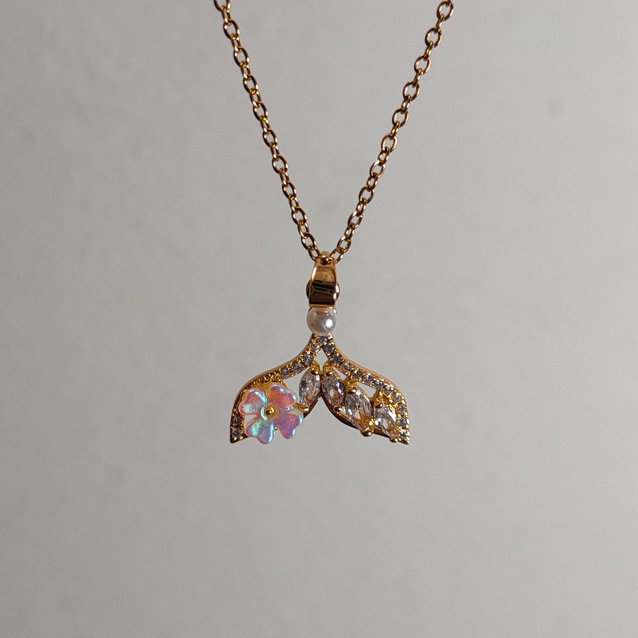 Whale Tail Pendant Necklace