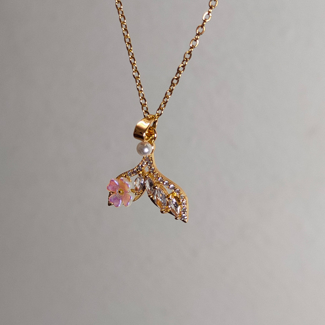 Whale Tail Pendant Necklace