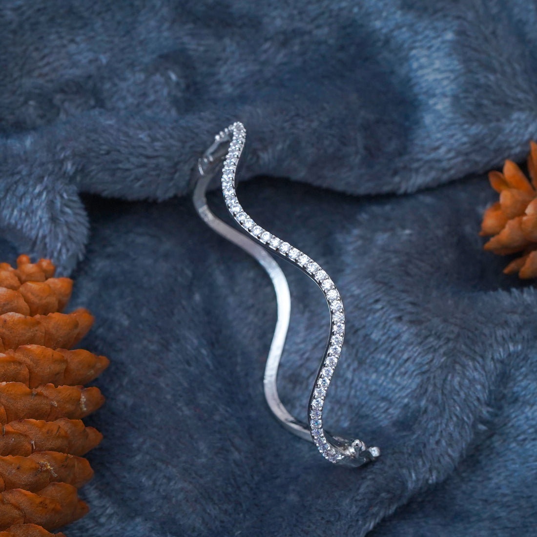 Women Brass American Diamond Bracelet